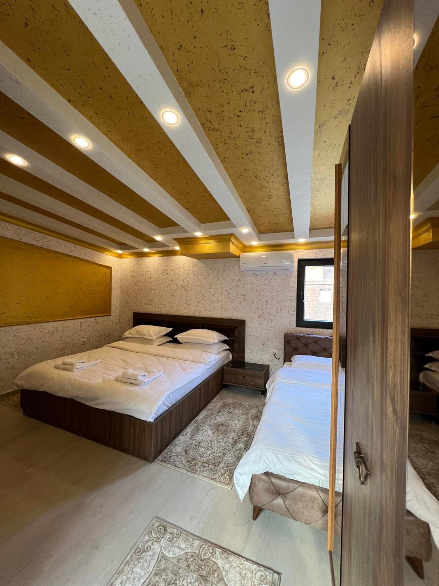 Hotel Premium Pristina Exterior photo