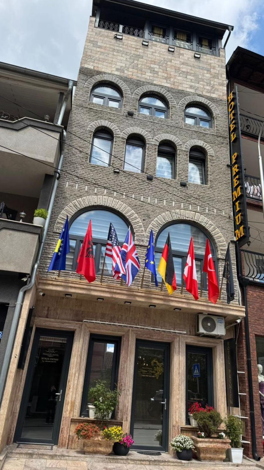 Hotel Premium Pristina Exterior photo